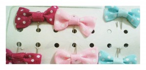 Foto via https://www.tokopedia.com/pp-shop/jarum-pentul-hijab-pita-polkadot